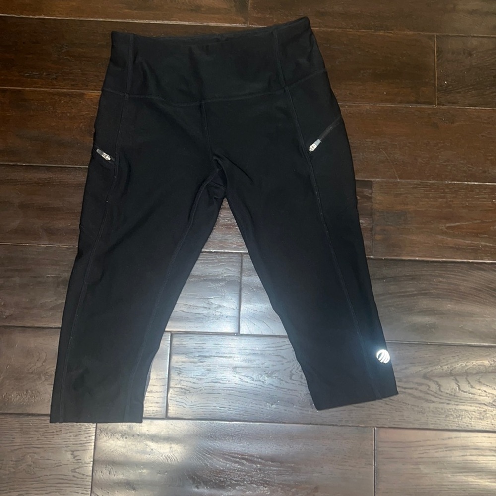 MPG Women Size Small Cropped Leggings